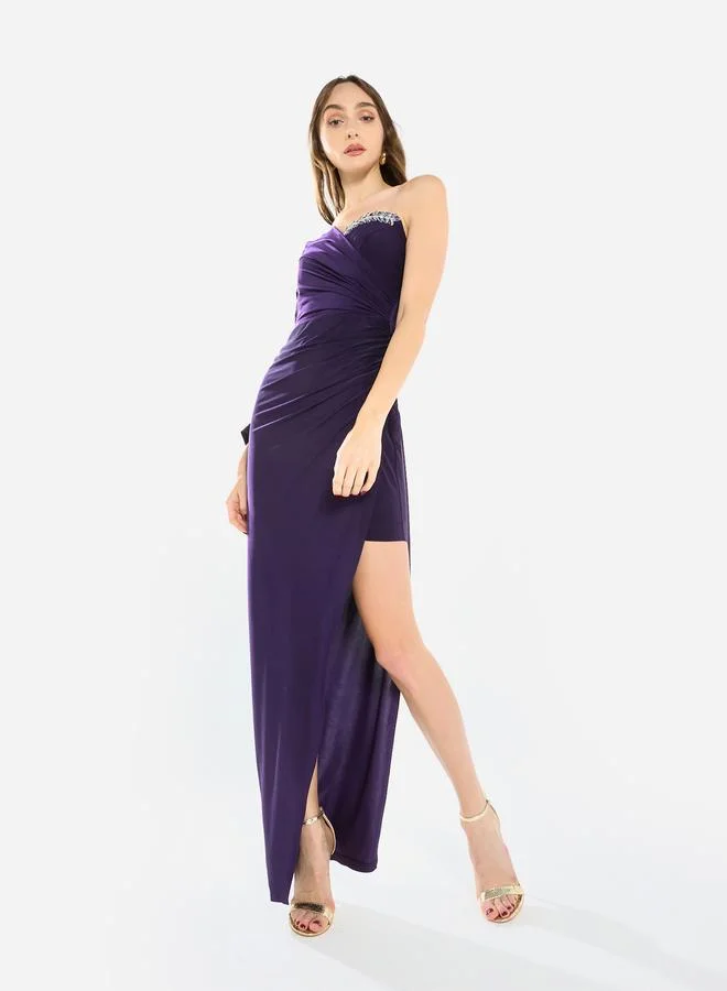 هاوس اوف مودا فستان سهرة طويل بزمزمات وتفاصيل كريستال